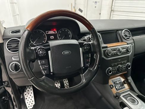 Used 2016 Land Rover LR4 HSE image 10