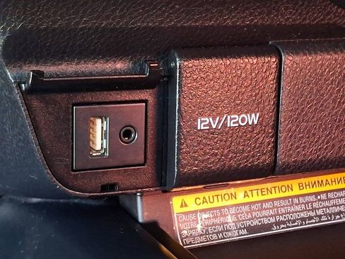 Used 2019 Toyota Camry XSE image 25