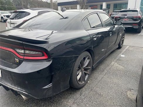 Used 2019 Dodge Charger Scat Pack image 4