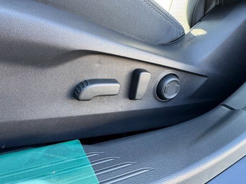 New 2025 Subaru Outback Premium image 24