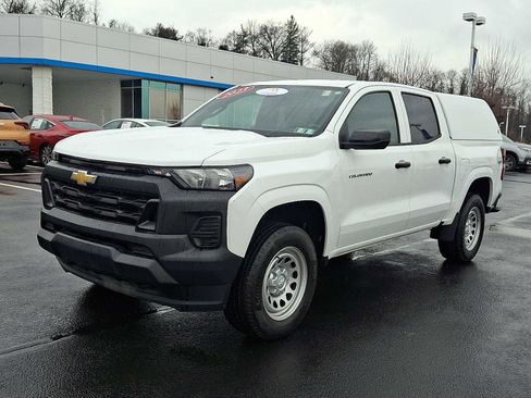 Used 2023 Chevrolet Colorado W/T w/ WT Convenience Package image 3