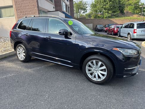 Used 2016 Volvo XC90 T6 Momentum w/ Vision Package AWD/4WD image 2
