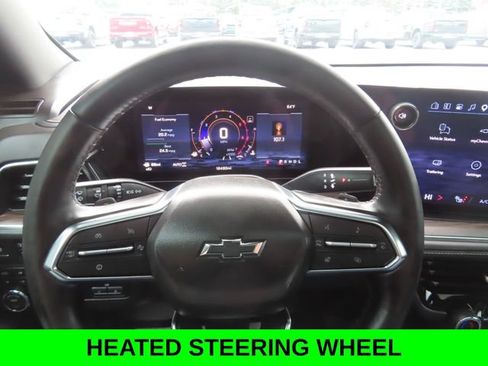 Used 2025 Chevrolet Suburban Z71 w/ Z71 Off-Road Package AWD/4WD image 37