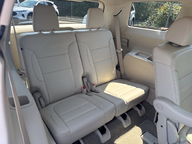 Used 2023 GMC Acadia Denali AWD/4WD image 16