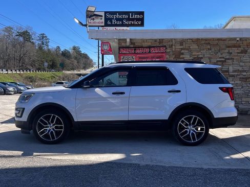 Used 2016 Ford Explorer Sport image 3
