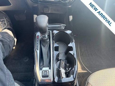 Used 2024 Chevrolet Trax LT w/ LT Convenience Package FWD image 26