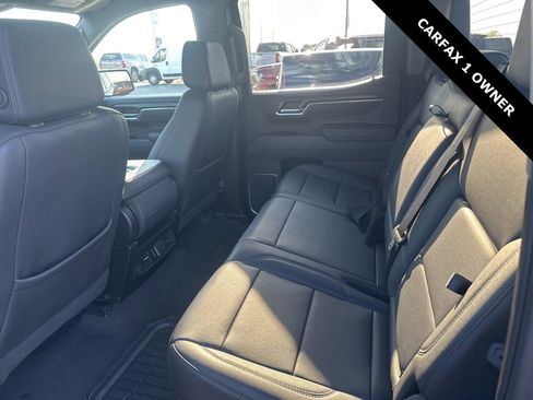 Used 2025 GMC Sierra 1500 SLT image 10