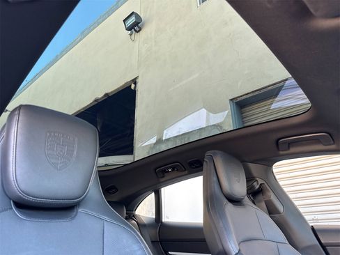 Used 2023 Porsche Taycan 4 Cross Turismo image 18