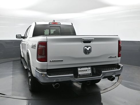 Used 2019 RAM 1500 Laramie AWD/4WD image 5