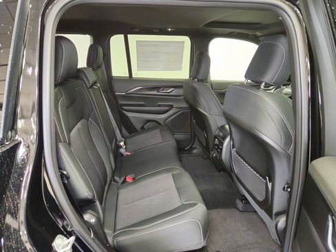New 2026 Jeep Grand Cherokee Laredo X AWD/4WD image 8