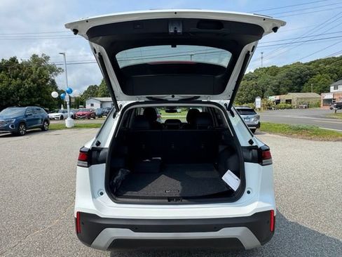 Certified 2025 Volkswagen Tiguan SE AWD/4WD image 16