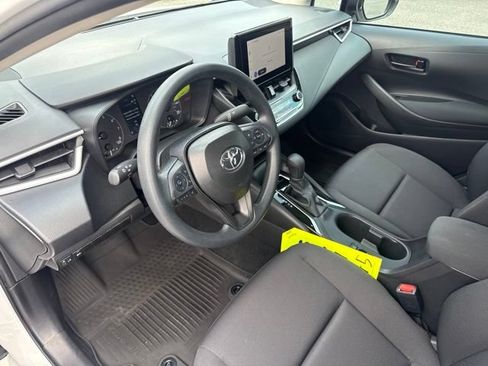 Used 2025 Toyota Corolla LE w/ Convenience Package FWD image 23