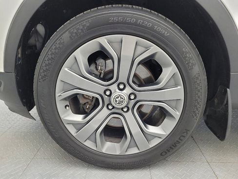 Used 2018 Ford Explorer Sport w/ Equipment Group 401A AWD/4WD image 31
