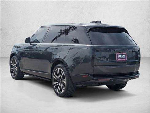 Used 2023 Land Rover Range Rover SE AWD/4WD image 8