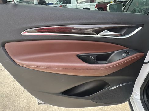 Used 2020 Buick Enclave Avenir w/ Avenir Technology Package image 17