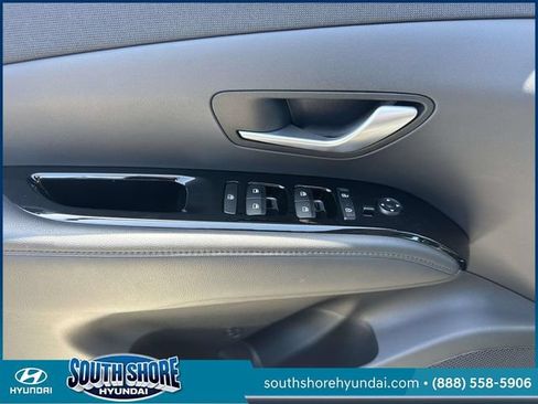 Certified 2024 Hyundai Tucson SEL AWD/4WD image 16
