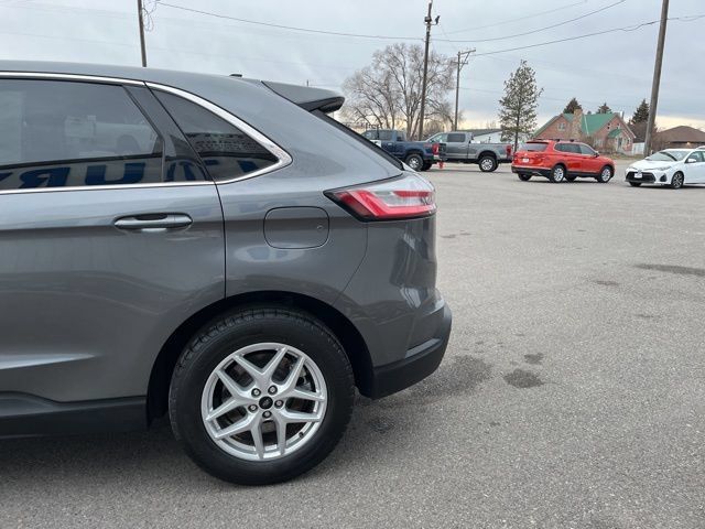 Used 2024 Ford Edge SEL AWD/4WD image 7