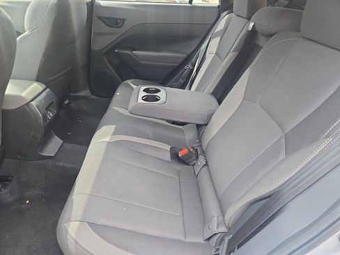 Used 2025 Subaru Crosstrek 2.0i Premium image 18
