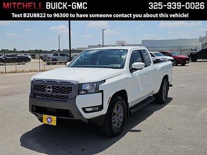 Used 2025 Nissan Frontier SV w/ SV Convenience Package