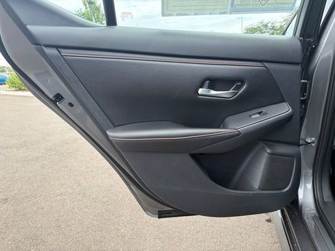 Used 2025 Nissan Sentra SR FWD image 19