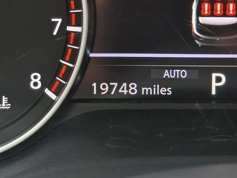 Used 2025 Nissan Pathfinder SL image 33