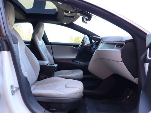 Used 2015 Tesla Model S 85 RWD image 20