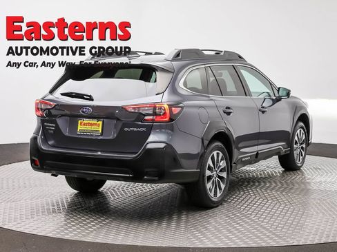 Used 2023 Subaru Outback Limited AWD/4WD image 5
