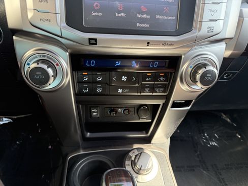 Used 2014 Toyota 4Runner Limited w/ Convenience Package AWD/4WD image 31