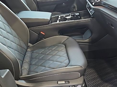 New 2026 Volkswagen Atlas Cross Sport SEL Premium R-Line image 13