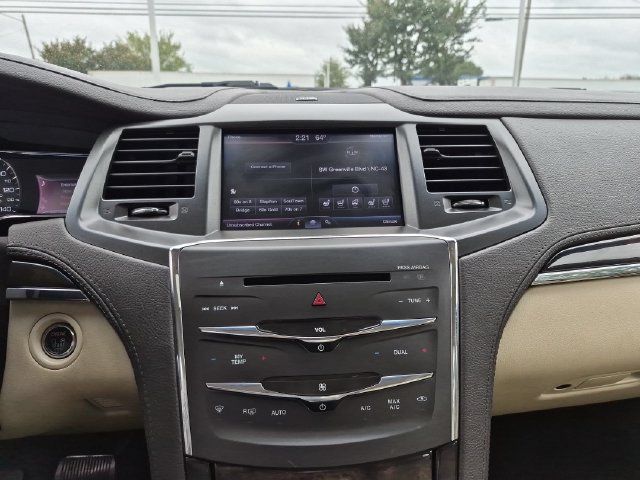 Used 2013 Lincoln MKS FWD image 17