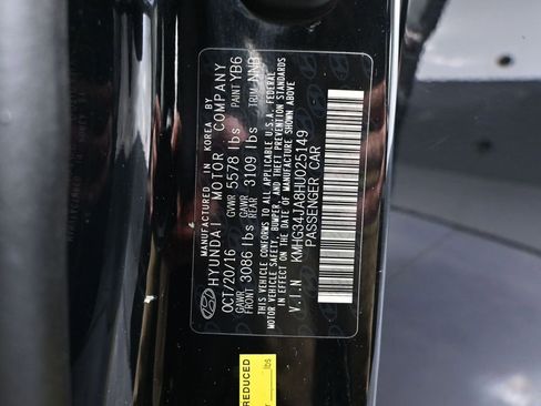 Used 2017 Genesis G90 3.3T Premium image 51