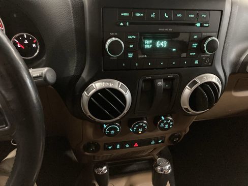Used 2011 Jeep Wrangler Sahara w/ Trailer Tow Group AWD/4WD image 12