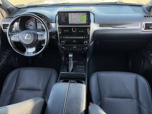 Used 2022 Lexus GX 460 Premium w/ Premium Package AWD/4WD image 31