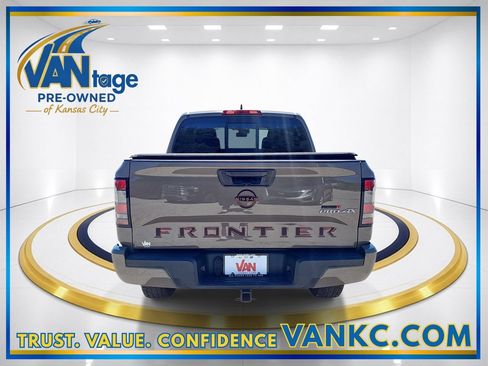 Used 2022 Nissan Frontier PRO-4X w/ Off-Road Protection Package AWD/4WD image 7