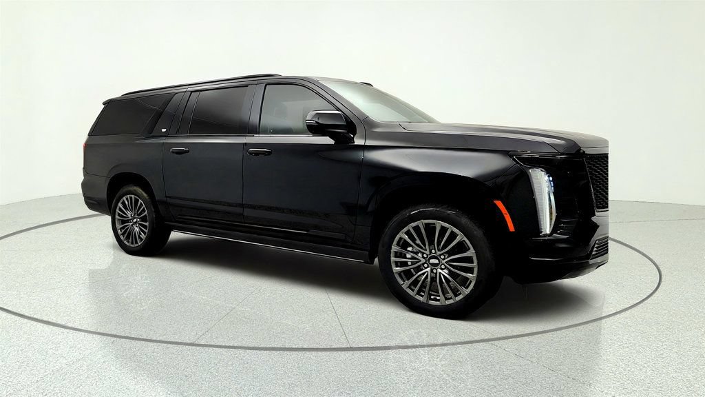 Used 2025 Cadillac Escalade ESV Sport Platinum AWD/4WD image 3