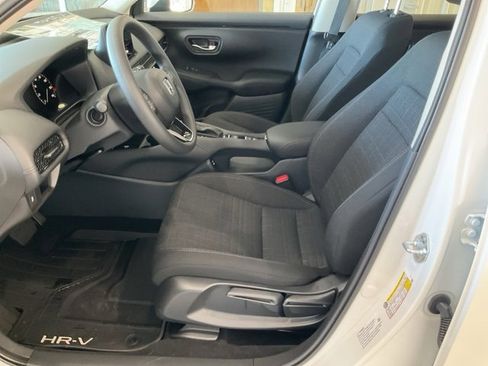 New 2026 Honda HR-V LX image 4