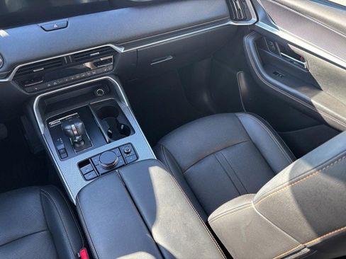 Used 2025 MAZDA CX-90 3.3 Turbo w/ Preferred Package image 15