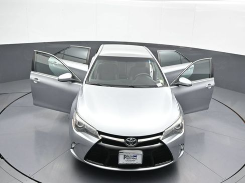 Certified 2017 Toyota Camry SE FWD image 44