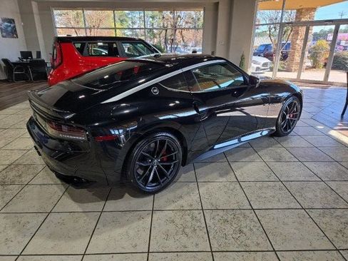 Used 2024 Nissan Z Performance w/ Floor Mat Package image 5