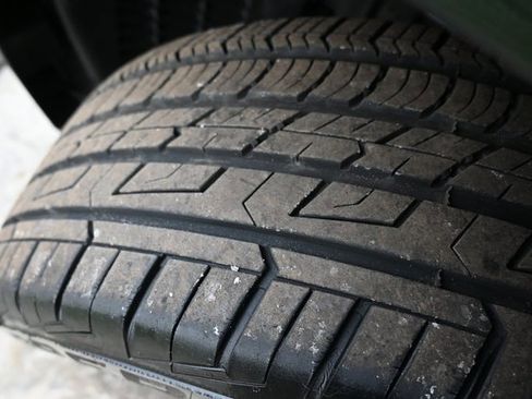 Used 2017 Jaguar F-PACE Prestige image 9