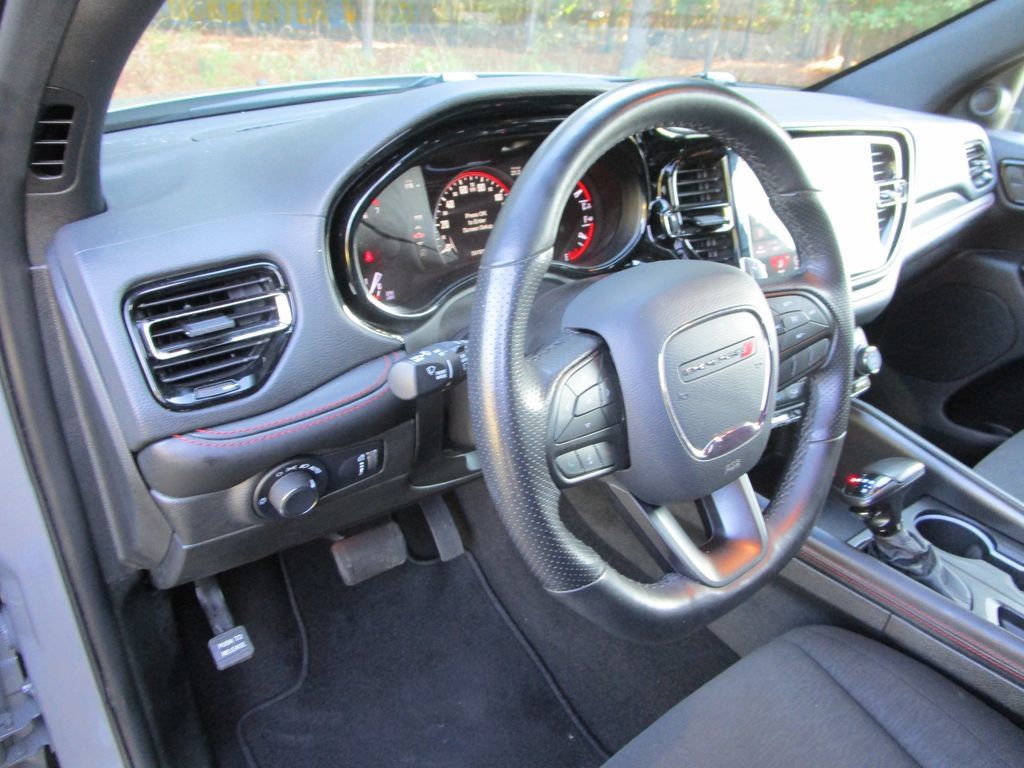 Used 2025 Dodge Durango GT AWD/4WD image 24