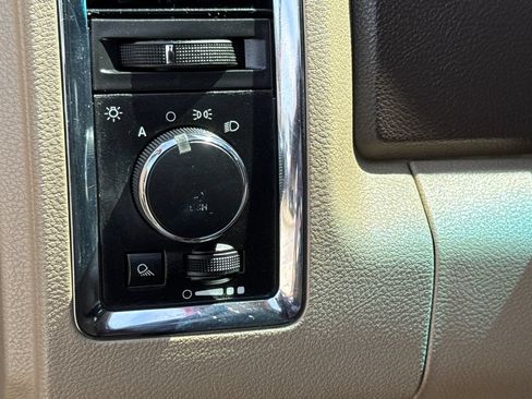Used 2010 Dodge Ram 2500 Truck Laramie w/ Protection Group AWD/4WD image 23