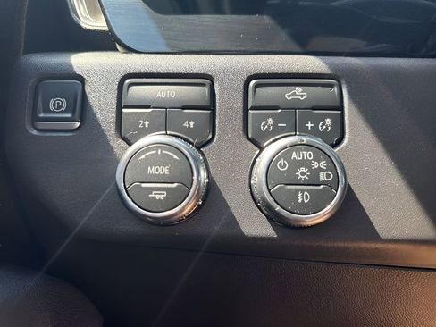 Used 2025 GMC Sierra 1500 Elevation AWD/4WD image 23