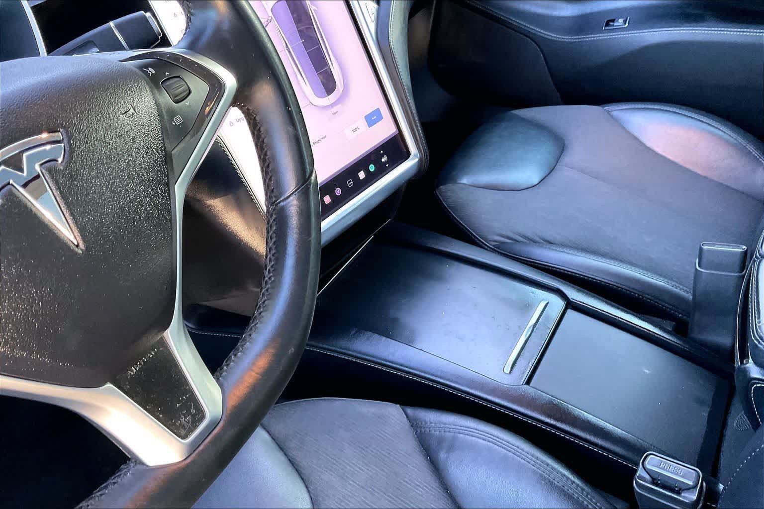 Used 2016 Tesla Model S 70 RWD image 16