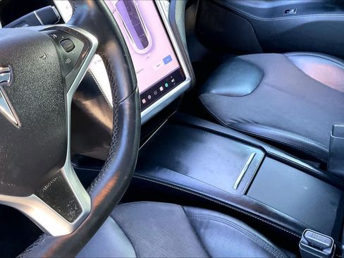 Used 2016 Tesla Model S 70 RWD image 16