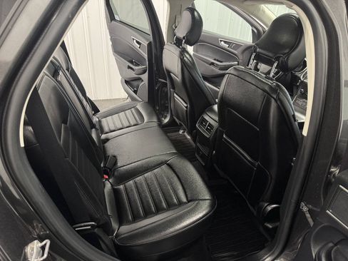 Used 2019 Ford Edge SEL w/ Equipment Group 201A AWD/4WD image 24