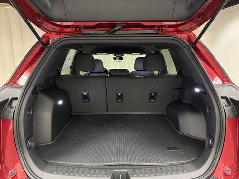 New 2026 Chevrolet Equinox LT w/ Safety and Technology Package AWD/4WD image 12
