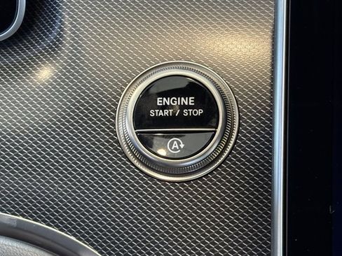 Certified 2025 Mercedes-Benz C 300 Sedan image 21