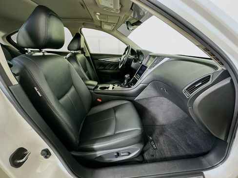 Used 2015 INFINITI Q50 AWD w/ Moonroof Package image 29