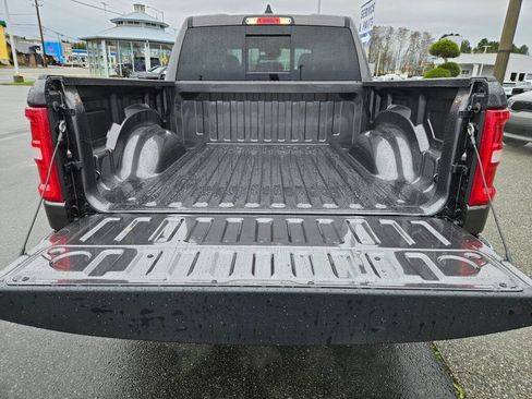 New 2026 RAM 1500 Big Horn AWD/4WD image 11
